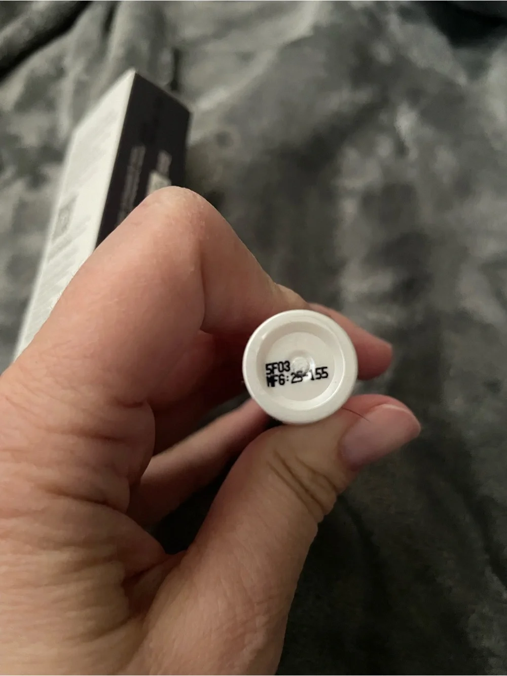 Nulastin lash follicle